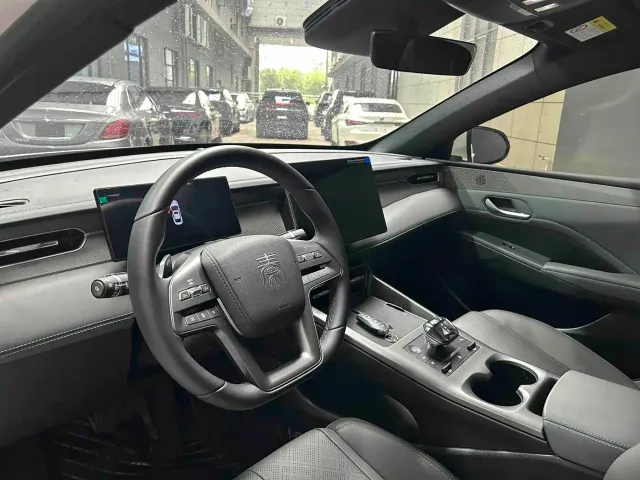 BYD Qin PLUS — Фото автомобиля 7