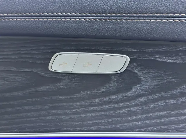 Mercedes-Benz E-Class — Фото автомобиля 14