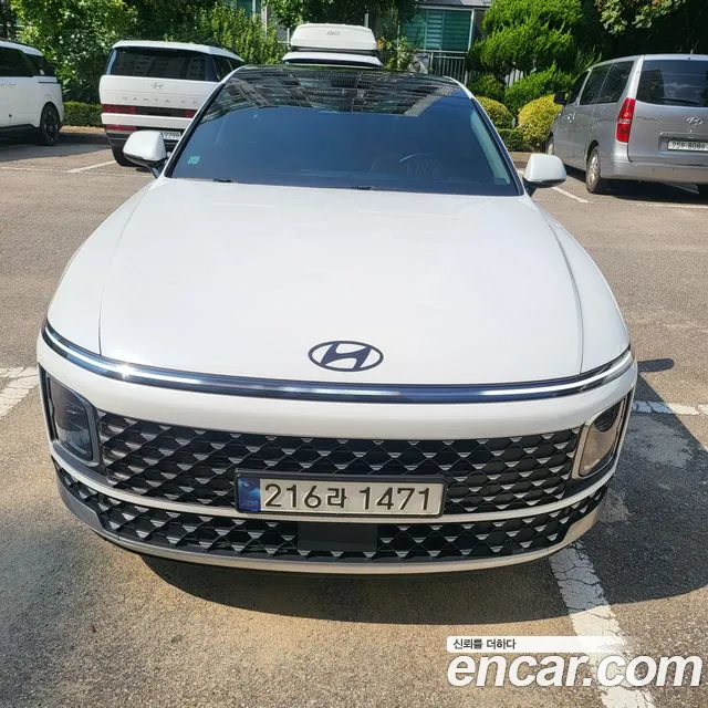 Hyundai Grandeur GN7 — Фото автомобиля 3