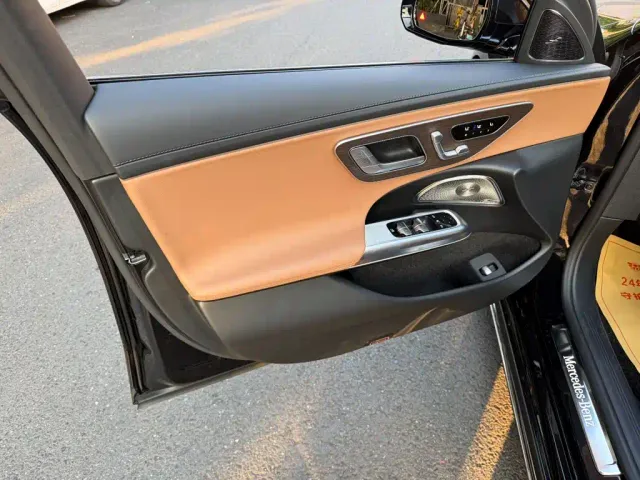 Mercedes-Benz E-Class — Фото автомобиля 6