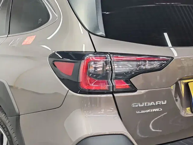 Subaru Outback — Фото автомобиля 11