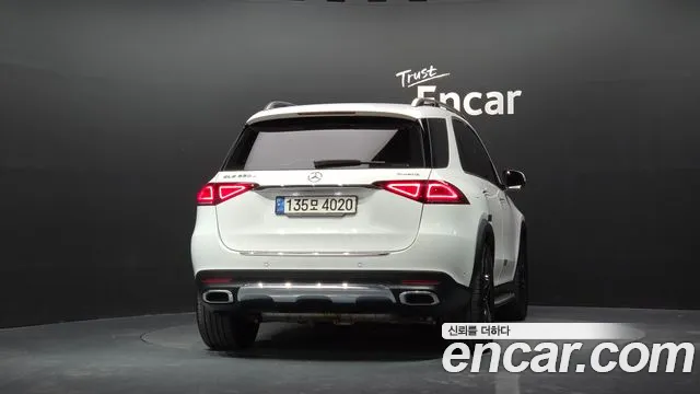 Mercedes-Benz GLE-Class — Фото автомобиля 4