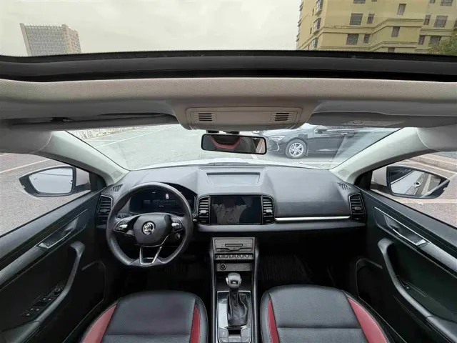 Skoda Karoq — Фото автомобиля 10