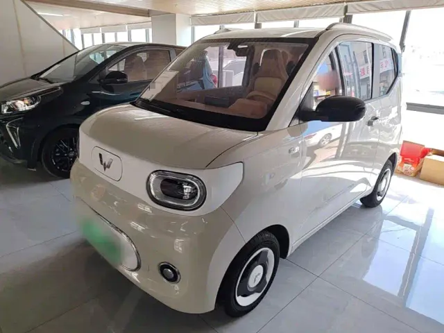 Фотография автомобиля — Wuling Hongguang Mini EV