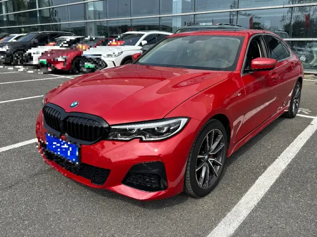 Фотография автомобиля — BMW 3 Series
