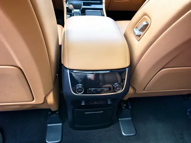 Li Auto ONE — Фото автомобиля 13