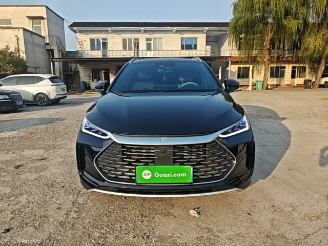 BYD Tang — Фото автомобиля 2