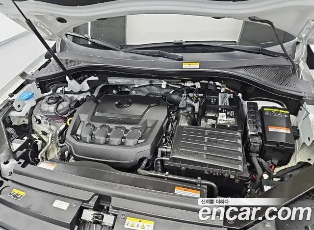 Volkswagen Tiguan — Фото автомобиля 5
