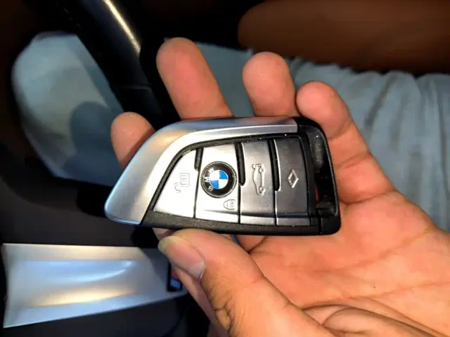 BMW 5 Series — Фото автомобиля 8