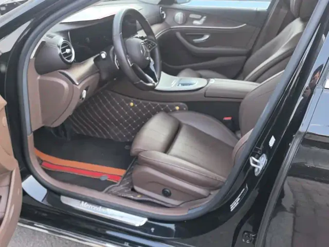 Mercedes-Benz E-Class — Фото автомобиля 9