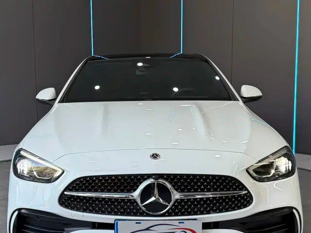 Mercedes-Benz C-Class — Фото автомобиля 2