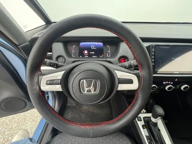 Honda Fit — Фото автомобиля 7