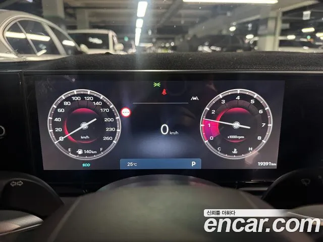 Hyundai Grandeur GN7 — Фото автомобиля 4