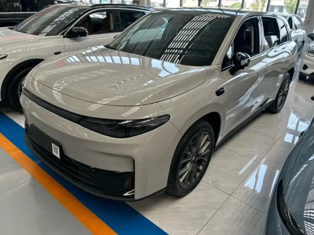 Фотография автомобиля — Leapmotor C10