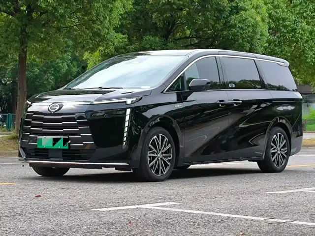 Фотография автомобиля — GAC Trumpchi E8