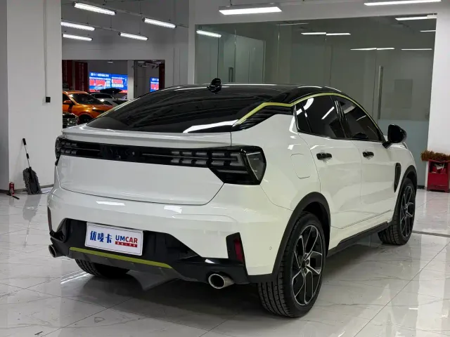 Lynk & Co 05 — Фото автомобиля 6