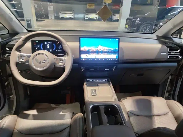 Wuling Starlight 730 — Фото автомобиля 9