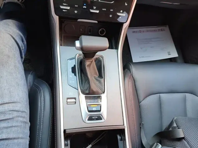 Changan CS75 — Фото автомобиля 9