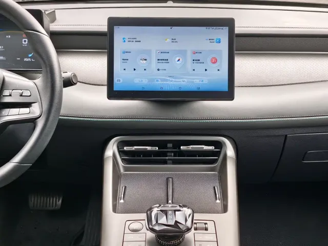 BYD Qin PLUS — Фото автомобиля 21