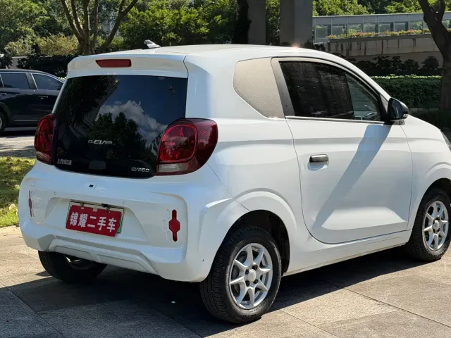 Roewe Clever — Фото автомобиля 4