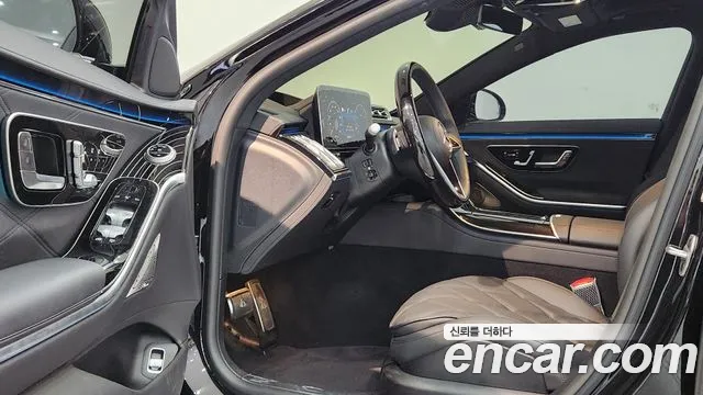 Mercedes-Benz S-Class — Фото автомобиля 10
