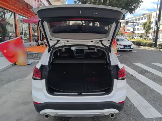 BMW X1 — Фото автомобиля 18