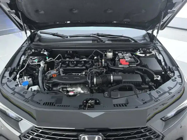Honda Accord — Фото автомобиля 10