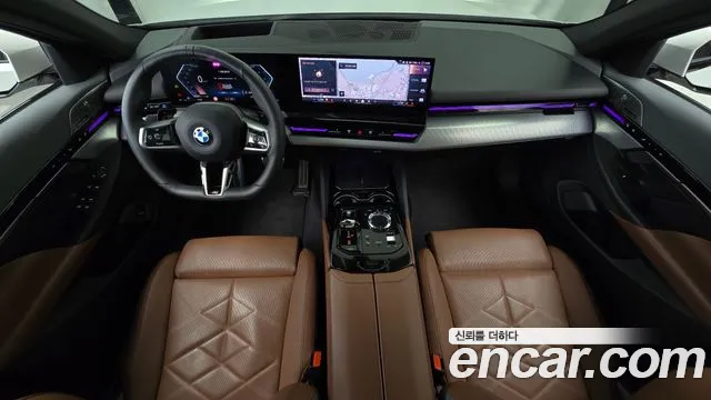 BMW 5 Series G60 — Фото автомобиля 7
