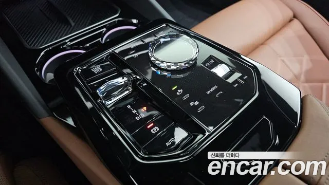 BMW 5 Series G60 — Фото автомобиля 12