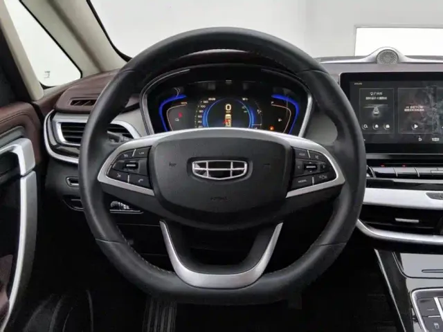 Geely Jiaji — Фото автомобиля 15