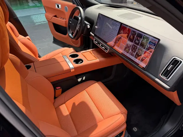 Li Auto L8 — Фото автомобиля 8
