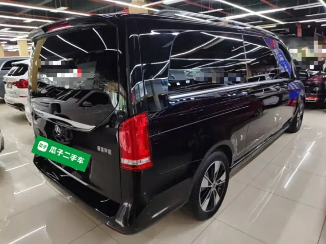 Mercedes-Benz V-Class — Фото автомобиля 6