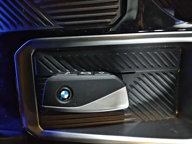 BMW 5 Series — Фото автомобиля 8