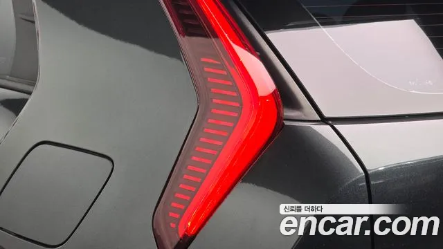 Kia Niro The All New — Фото автомобиля 8