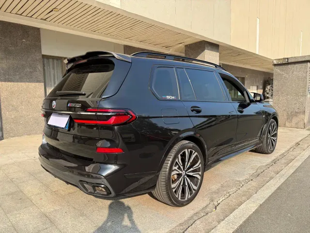 BMW X7 — Фото автомобиля 8