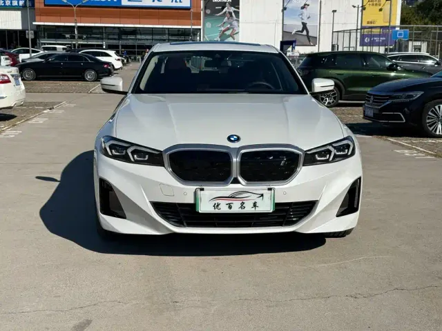 BMW i3 — Фото автомобиля 2