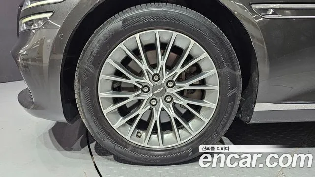 Genesis G80 Бензин 2.5 турбо AWD — Фото автомобиля 5