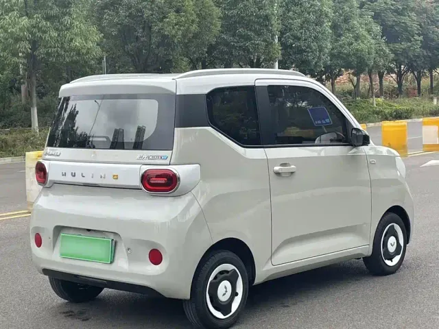 Wuling Hongguang Mini EV — Фото автомобиля 23