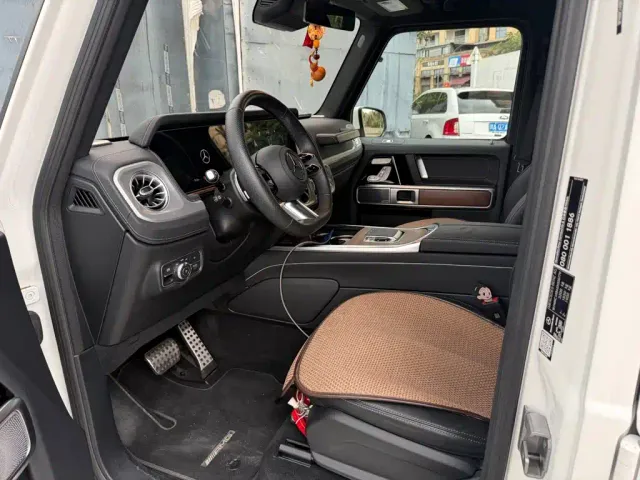 Mercedes-Benz G-Class — Фото автомобиля 8