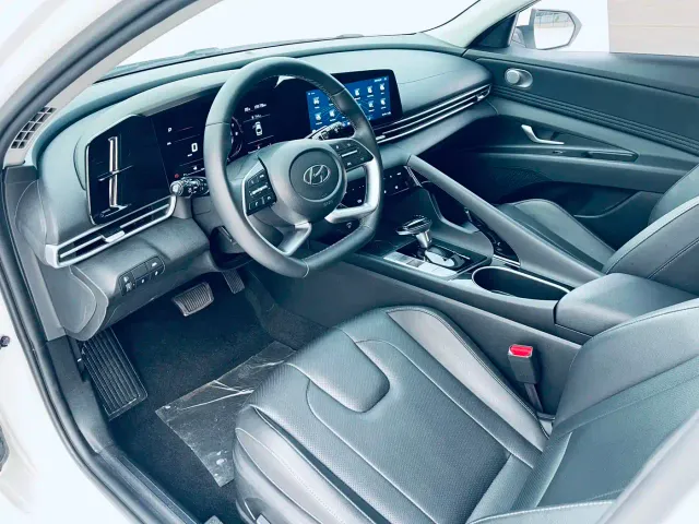 Hyundai Elantra — Фото автомобиля 7