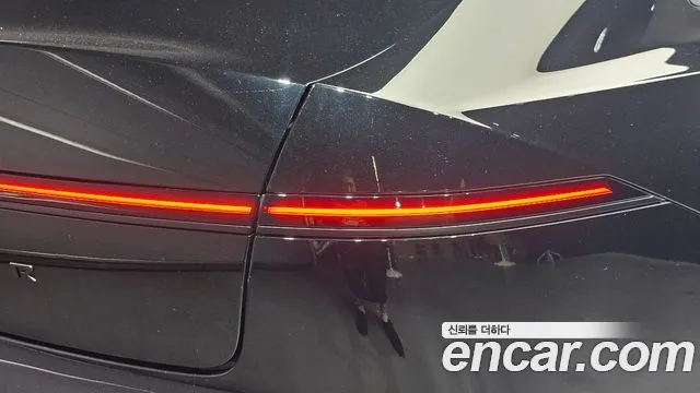 Hyundai Grandeur Grandeur (GN7) 2.5 Бензин 2WD — Фото автомобиля 4