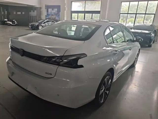 Peugeot 408 — Фото автомобиля 6