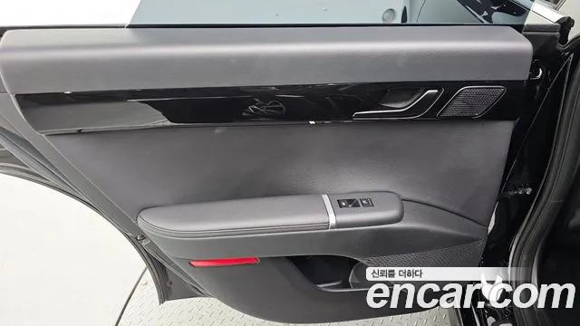 Hyundai Grandeur GN7 — Фото автомобиля 14