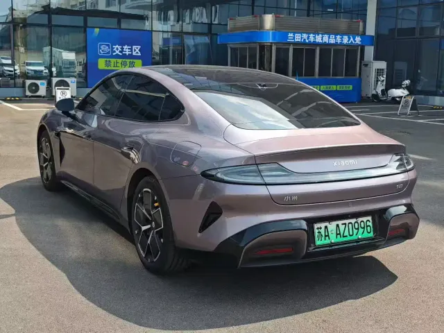 Xiaomi SU7 — Фото автомобиля 9