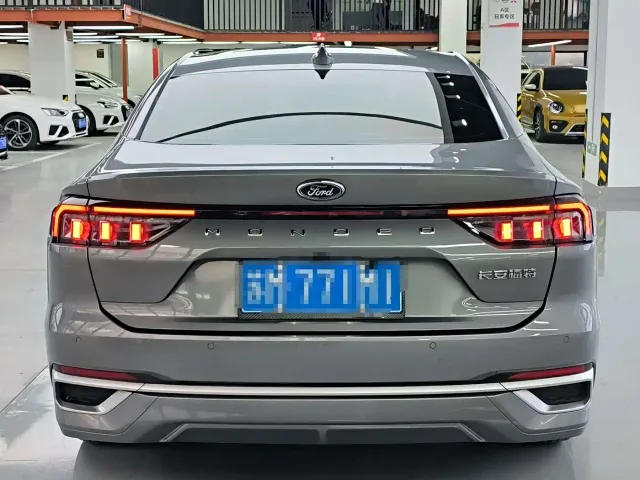 Ford Mondeo — Фото автомобиля 13