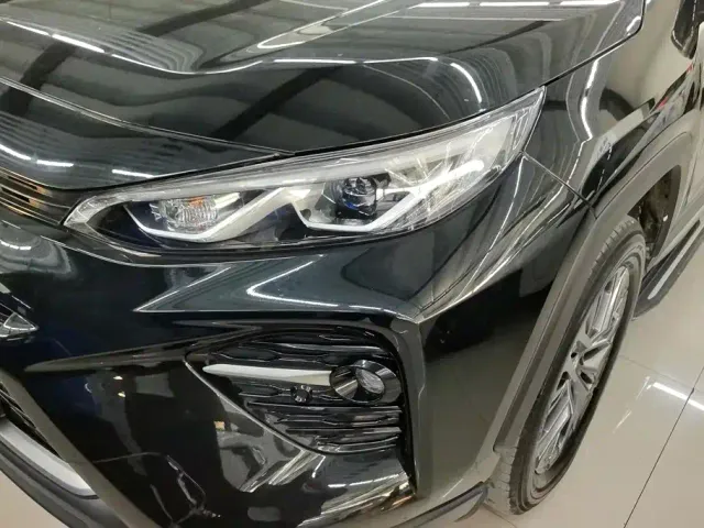 Toyota Wildlander — Фото автомобиля 5