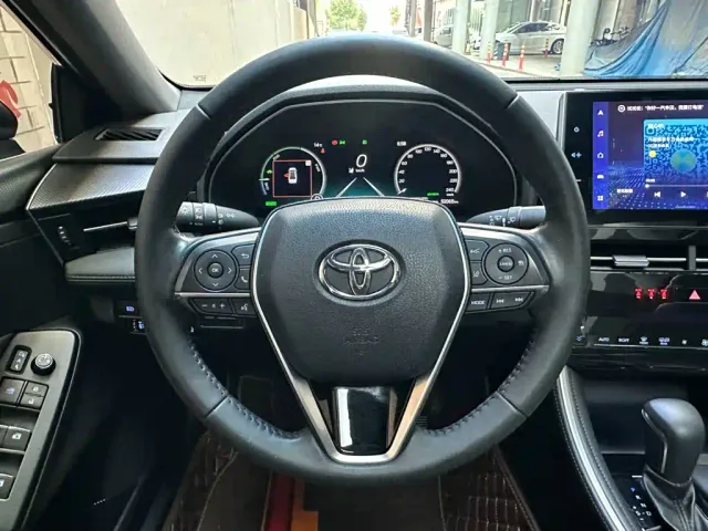 Toyota Avalon — Фото автомобиля 12