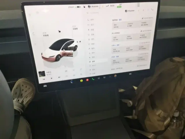 Tesla Model 3 — Фото автомобиля 12