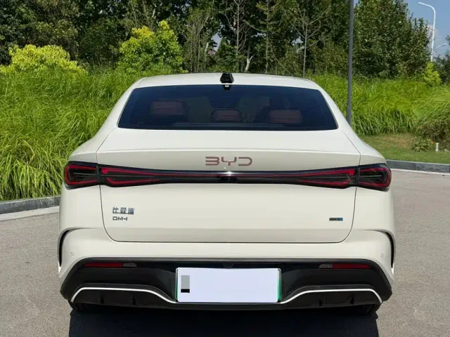 BYD Seal 06 — Фото автомобиля 10