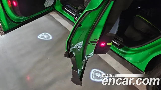 Lamborghini Urus — Фото автомобиля 7